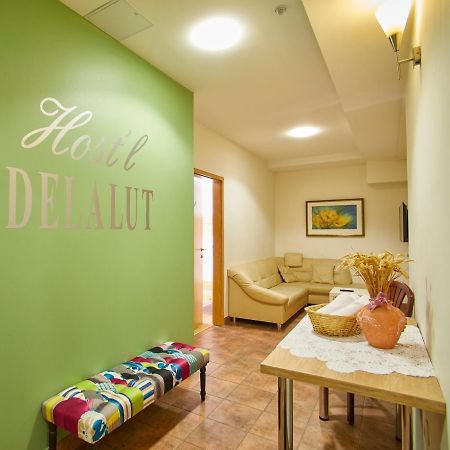 Ravne na Koroskem Hostel Delalut מראה חיצוני תמונה